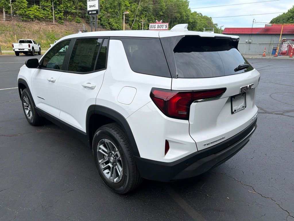 New 2026 GMC Terrain Elevation FWD image 3