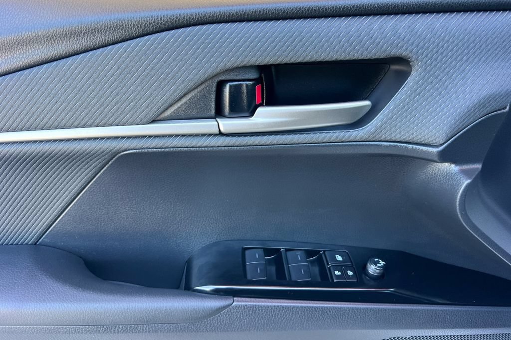 Certified 2025 Toyota Camry SE FWD image 13