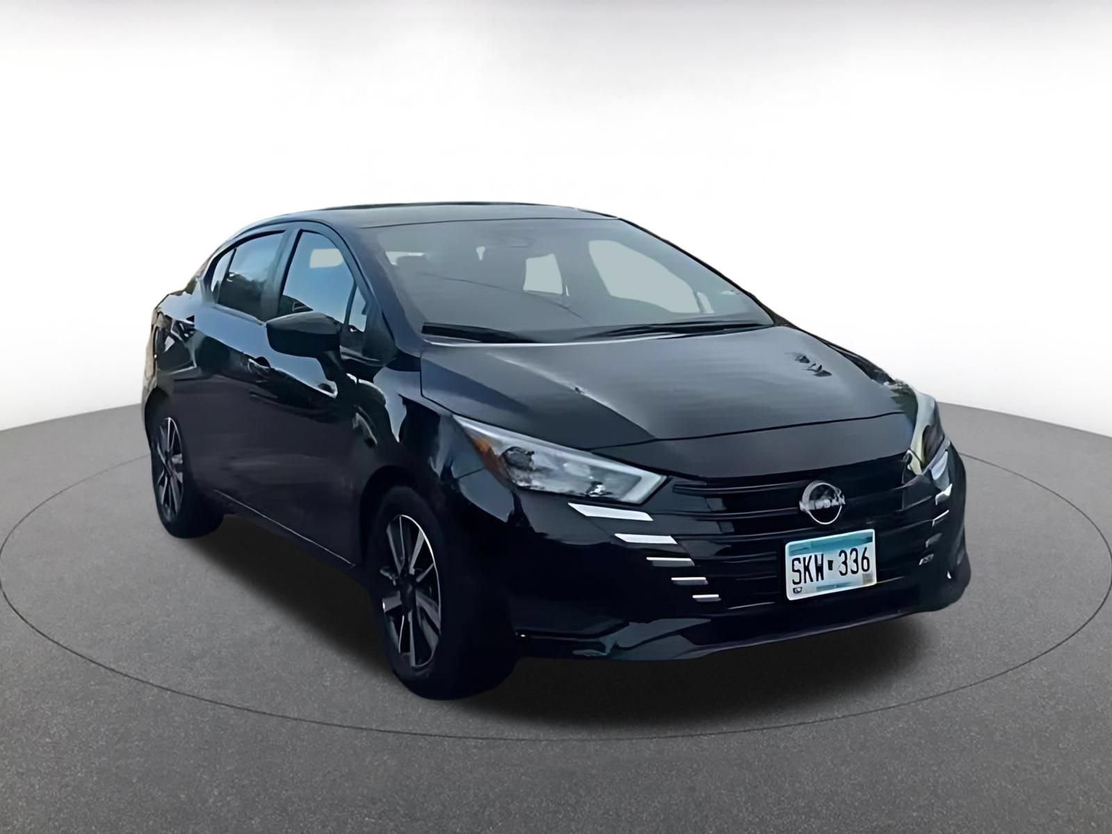 Used 2025 Nissan Versa SV FWD image 3