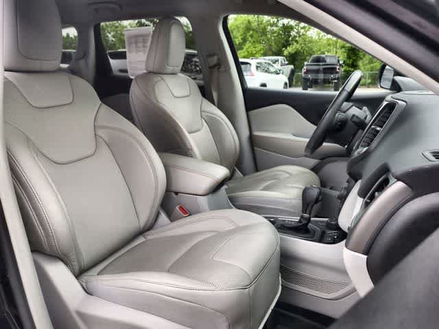 Certified 2021 Jeep Cherokee Latitude Lux w/ Comfort/Convenience Group AWD/4WD image 22