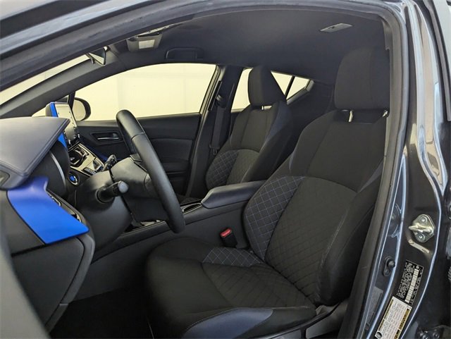 Used 2020 Toyota C-HR image 5