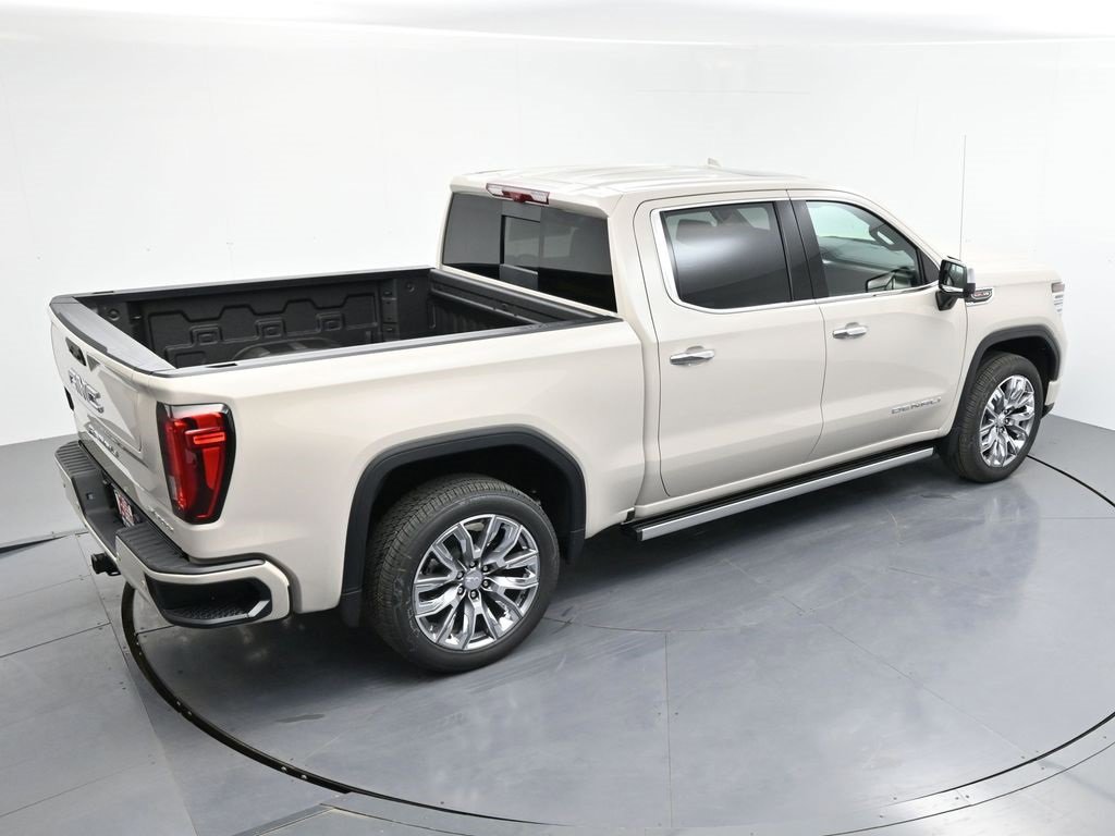 New 2026 GMC Sierra 1500 Denali w/ Denali Reserve Package image 5