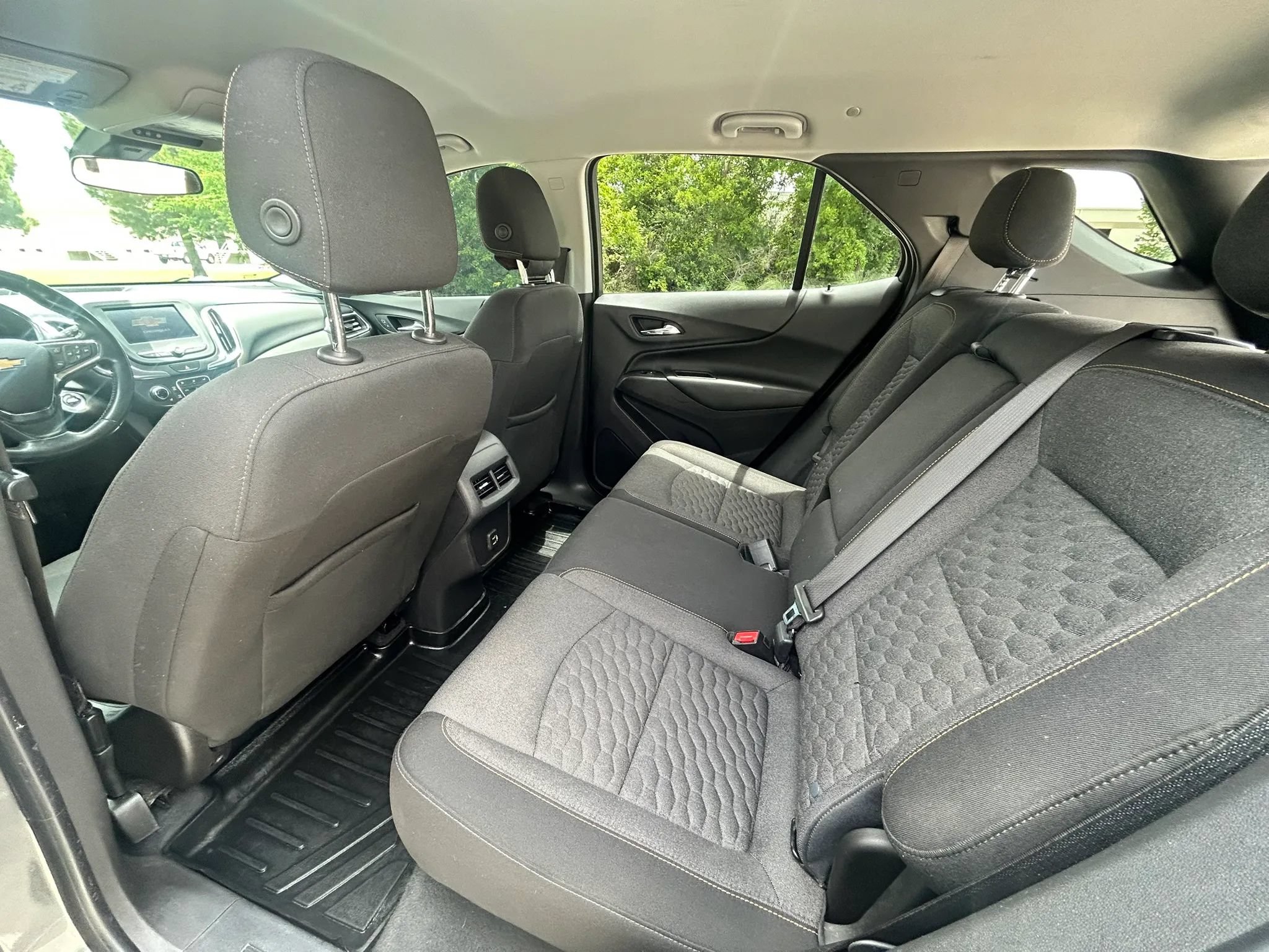 Used 2021 Chevrolet Equinox LT FWD image 13