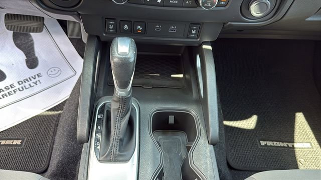 Used 2024 Nissan Frontier SV w/ SV Convenience Package RWD image 25