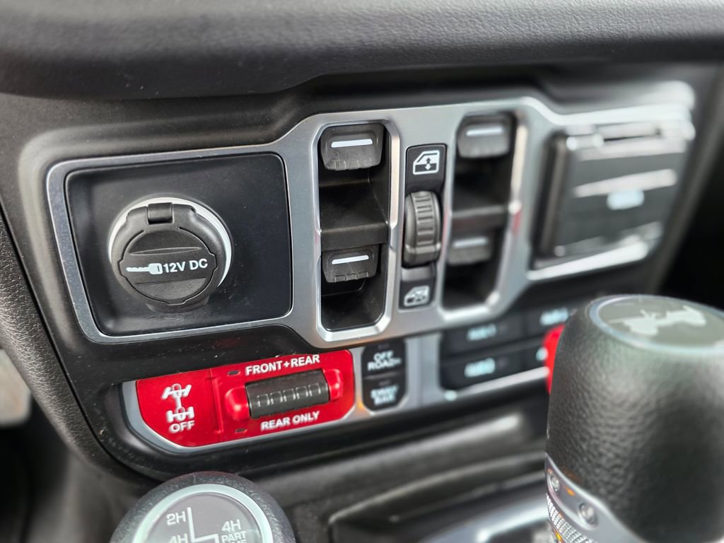 Used 2025 Jeep Wrangler Unlimited Rubicon 4xe w/ Safety Group image 32