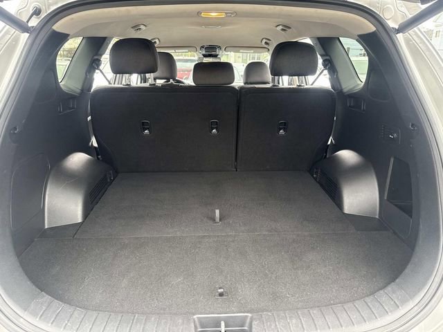 Used 2023 Hyundai Santa Fe SEL image 9