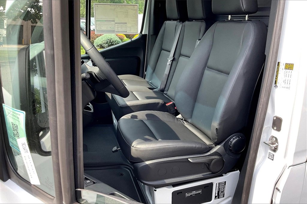 New 2025 Mercedes-Benz Sprinter 2500 image 7