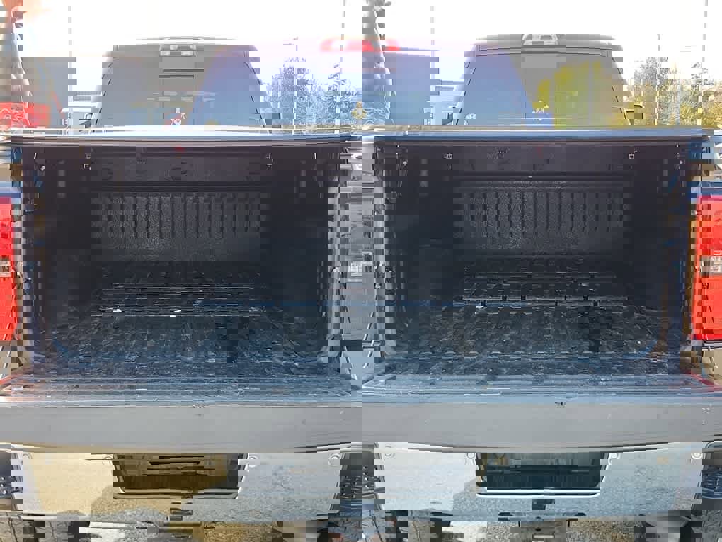 Used 2015 Chevrolet Silverado 3500 LTZ w/ Duramax Plus Package image 20