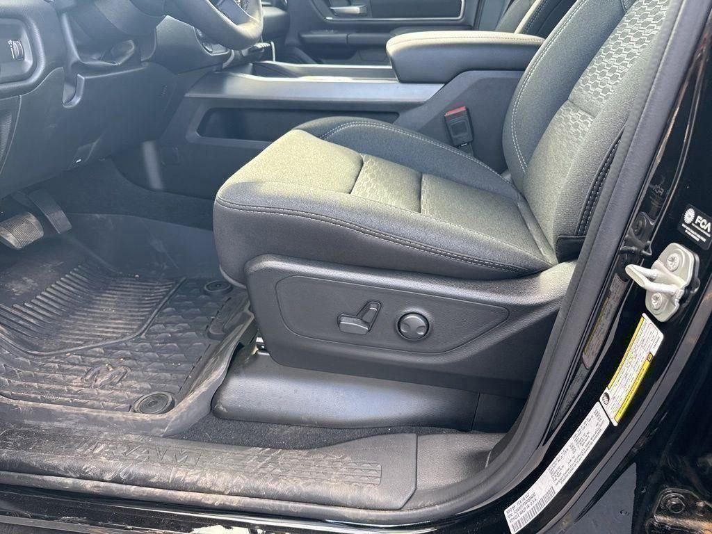 Used 2025 RAM 1500 Lone Star image 15