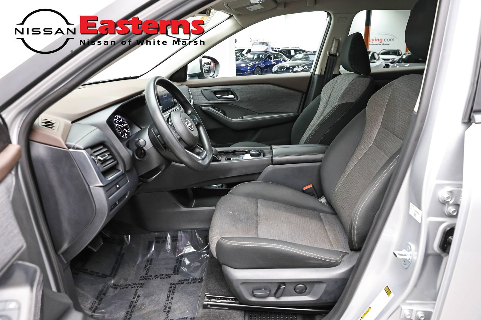 Used 2023 Nissan Rogue SV AWD/4WD image 14