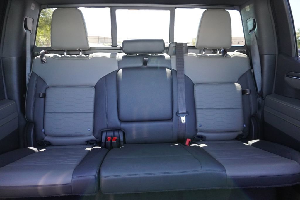 Used 2024 Chevrolet Silverado 1500 ZR2 AWD/4WD image 23