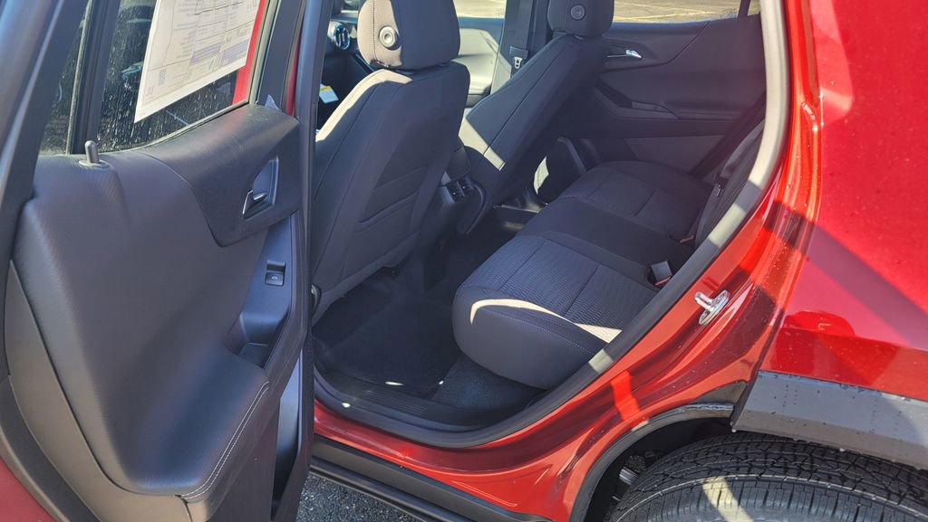 New 2026 Chevrolet Equinox LT image 25