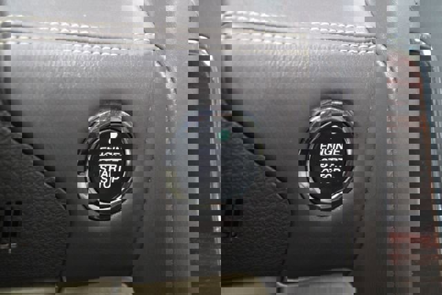 Used 2017 Lincoln Navigator L Reserve image 16