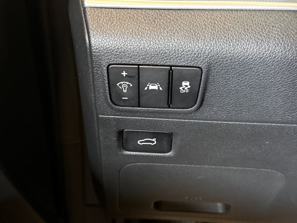 Used 2022 Kia K5 GT-Line image 18