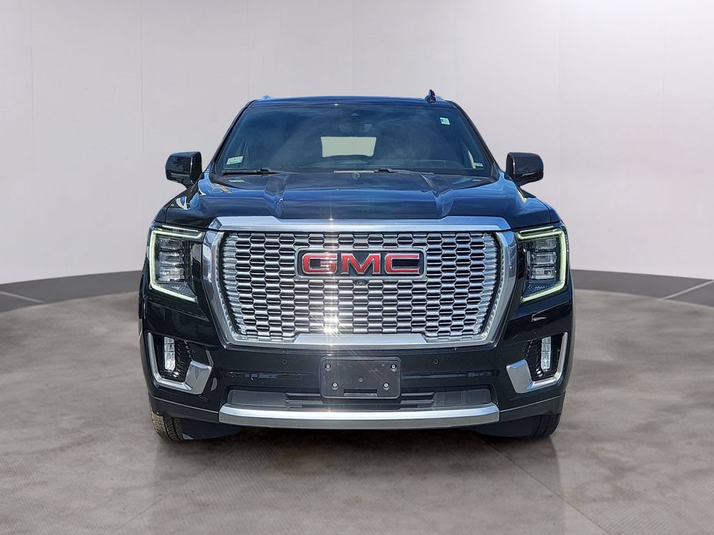 Used 2021 GMC Yukon XL Denali w/ Denali Premium Package AWD/4WD image 2