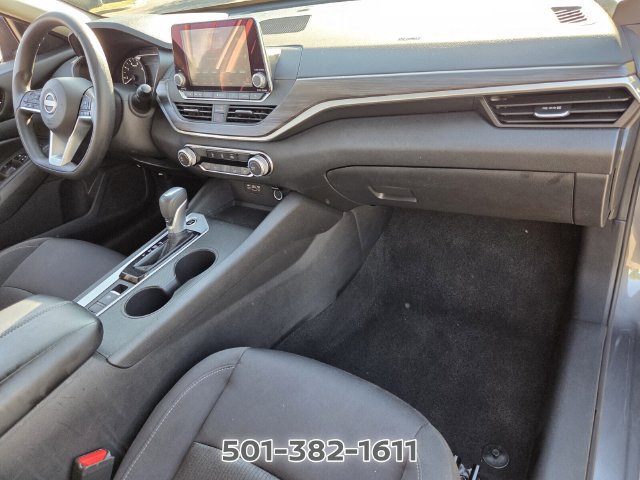 Used 2025 Nissan Altima 2.5 SV AWD/4WD image 16