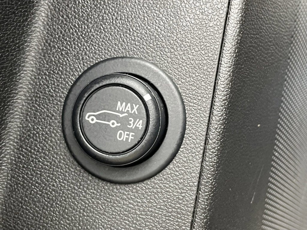 Certified 2024 Chevrolet Equinox LT w/ LPO, Floor Liner Package image 28