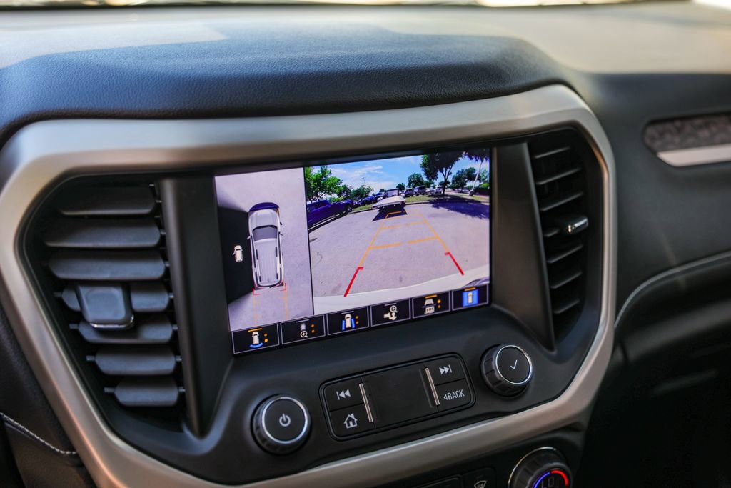 Used 2022 GMC Acadia Denali w/ Denali Ultimate Package image 17