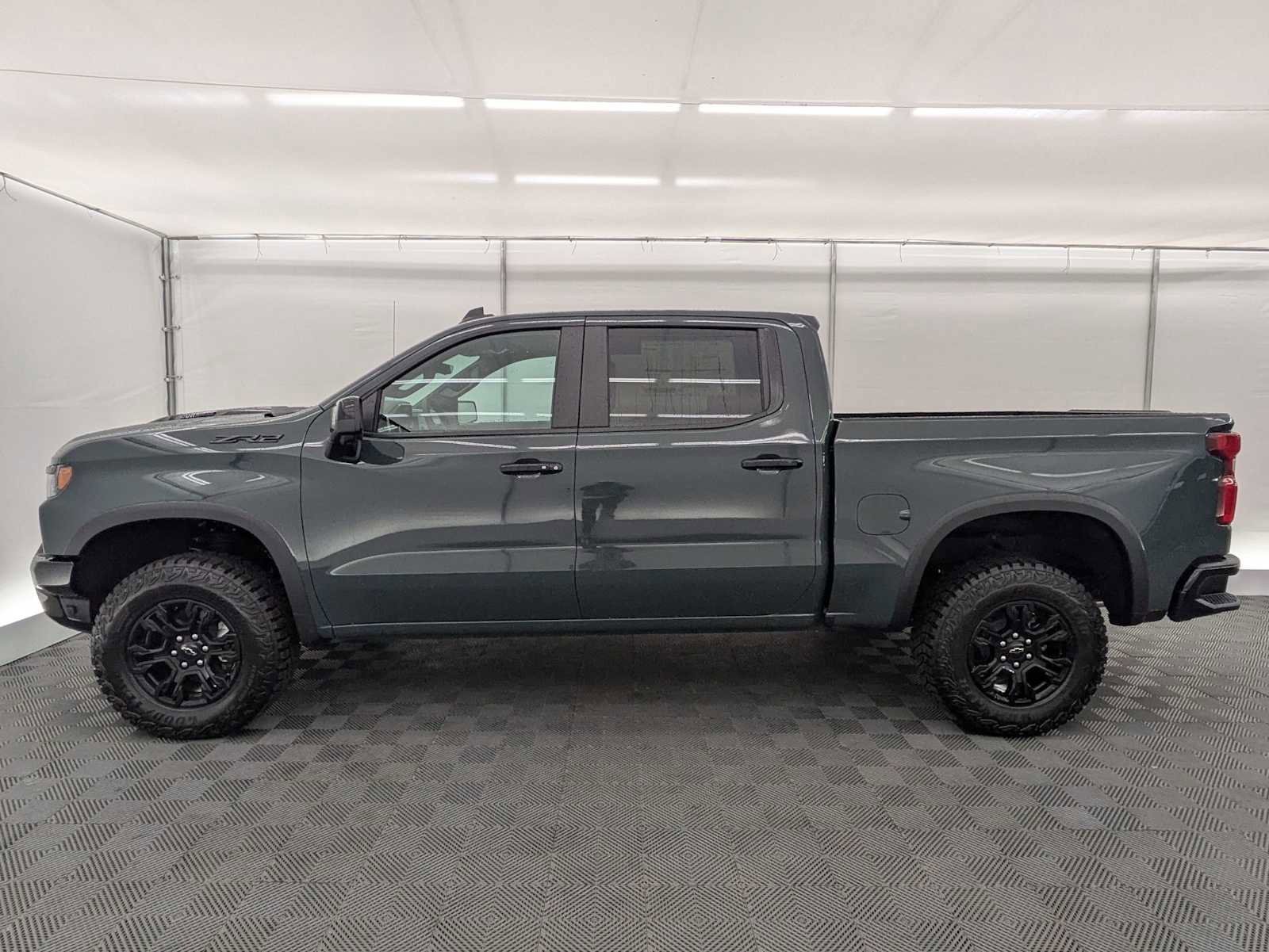 New 2026 Chevrolet Silverado 1500 ZR2 w/ Dark Appearance Package image 3