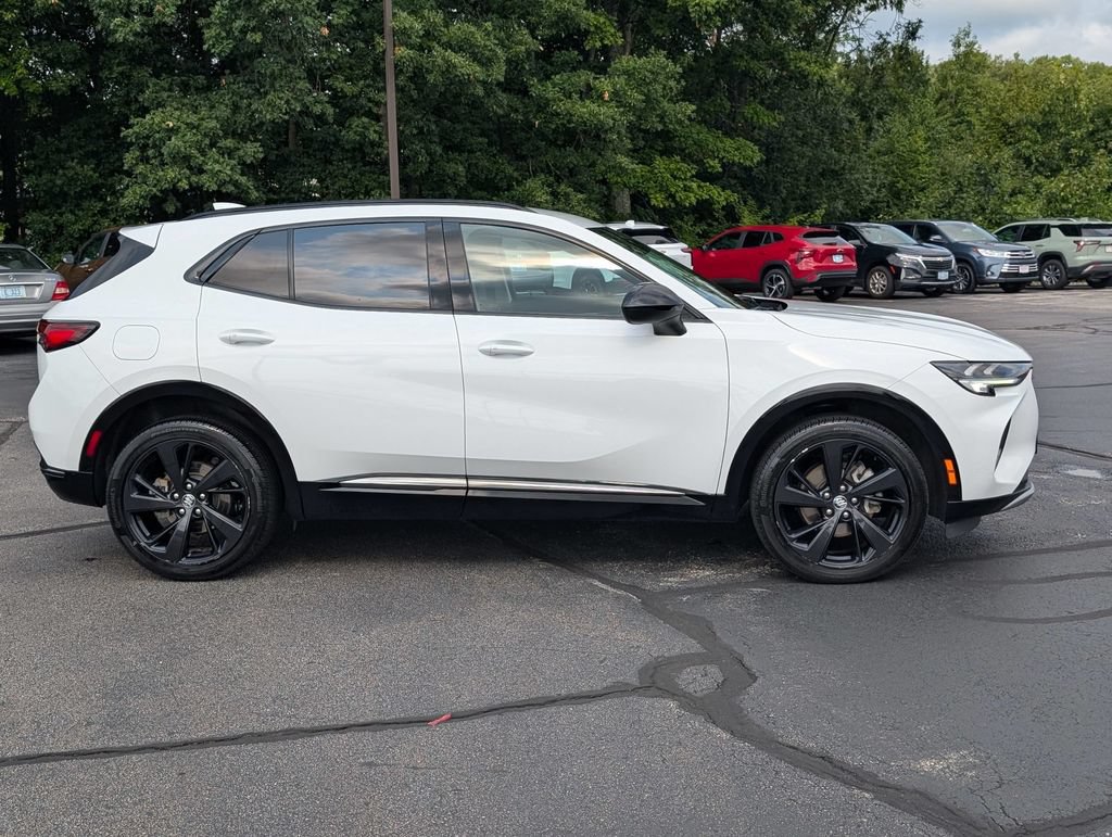 Used 2023 Buick Envision Preferred w/ Sport Touring Package AWD/4WD image 3