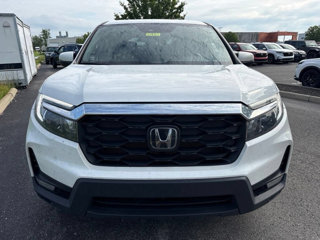 Used 2023 Honda Passport EX-L image 2