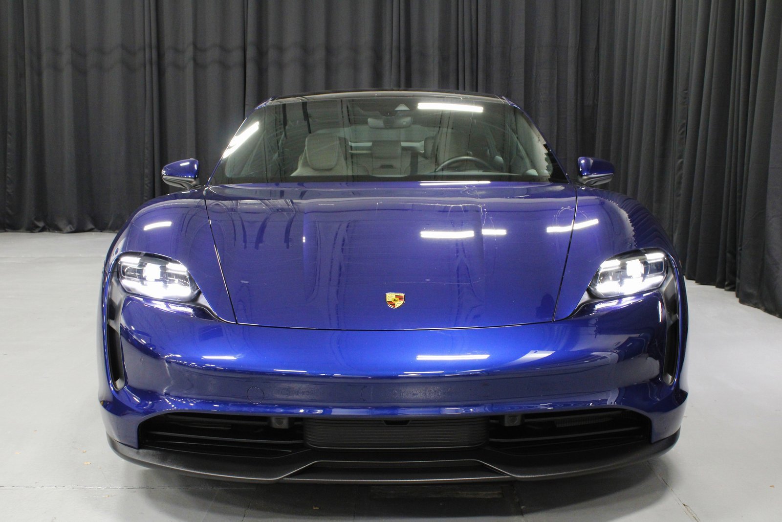 Certified 2021 Porsche Taycan image 10