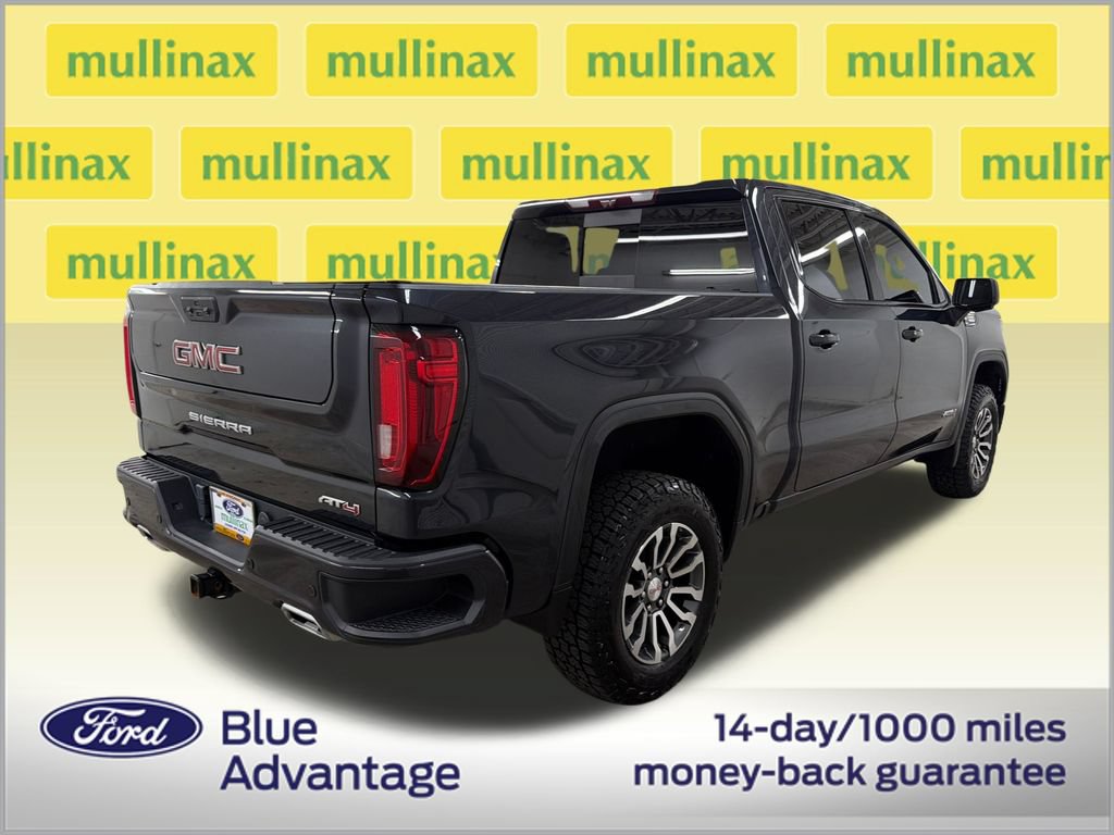 Used 2023 GMC Sierra 1500 AT4 w/ Technology Package AWD/4WD image 3