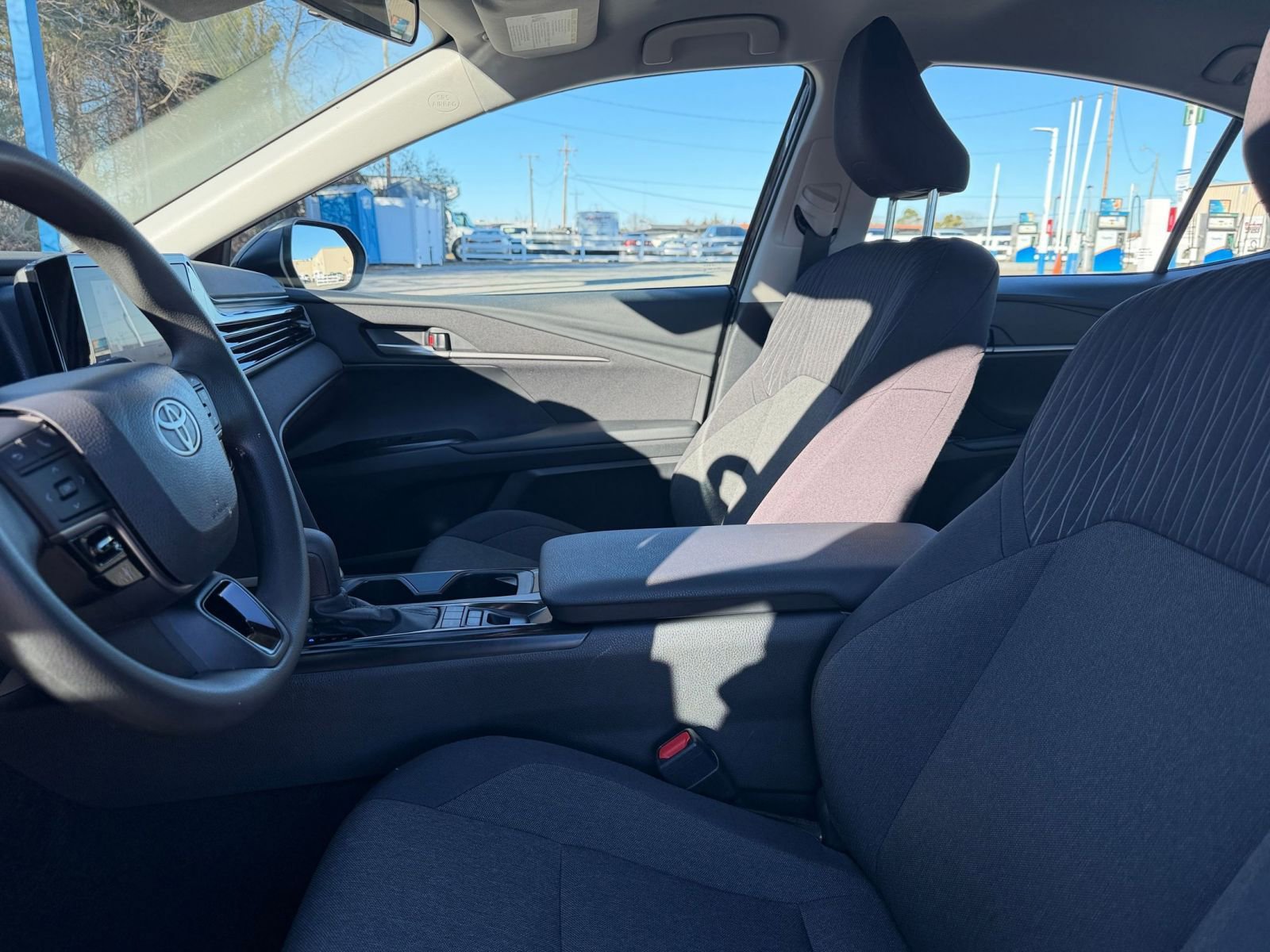 Used 2025 Toyota Camry LE image 25