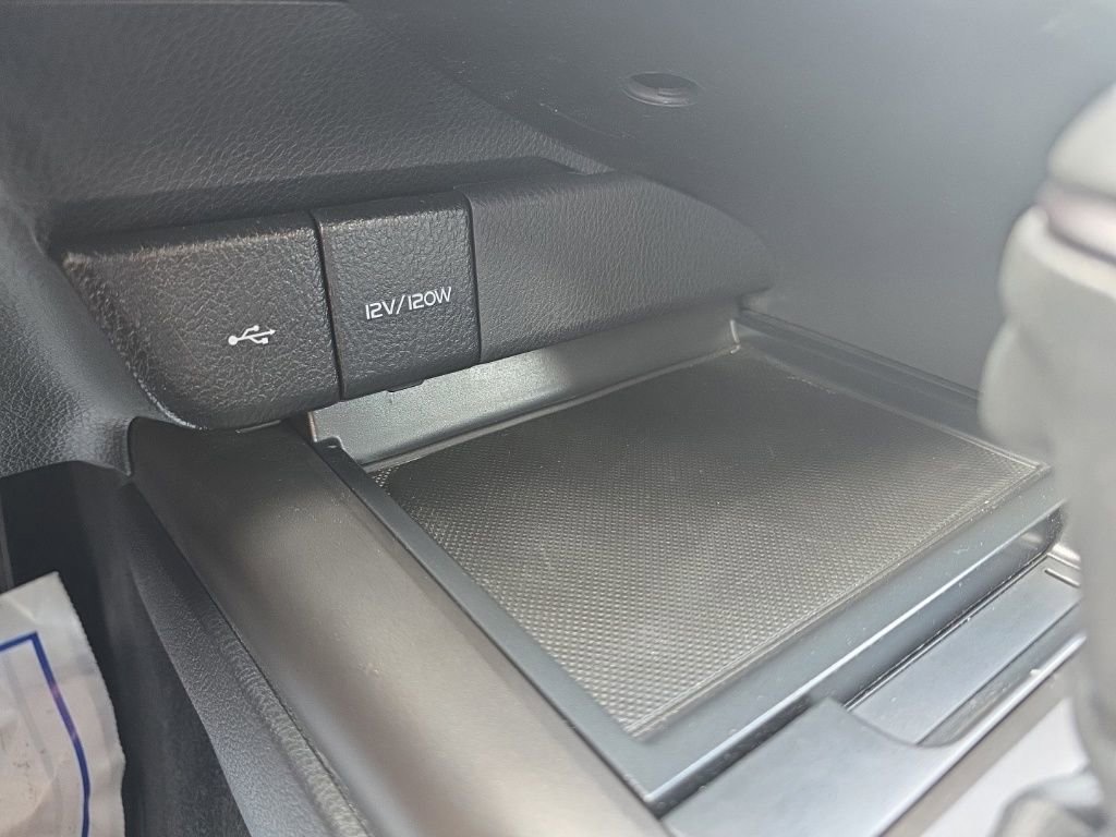 Used 2024 Toyota Camry SE image 28