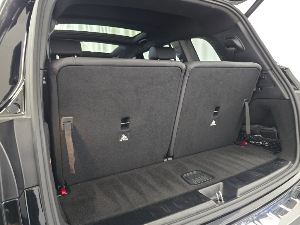 Used 2025 Mercedes-Benz GLB 250 4MATIC image 21