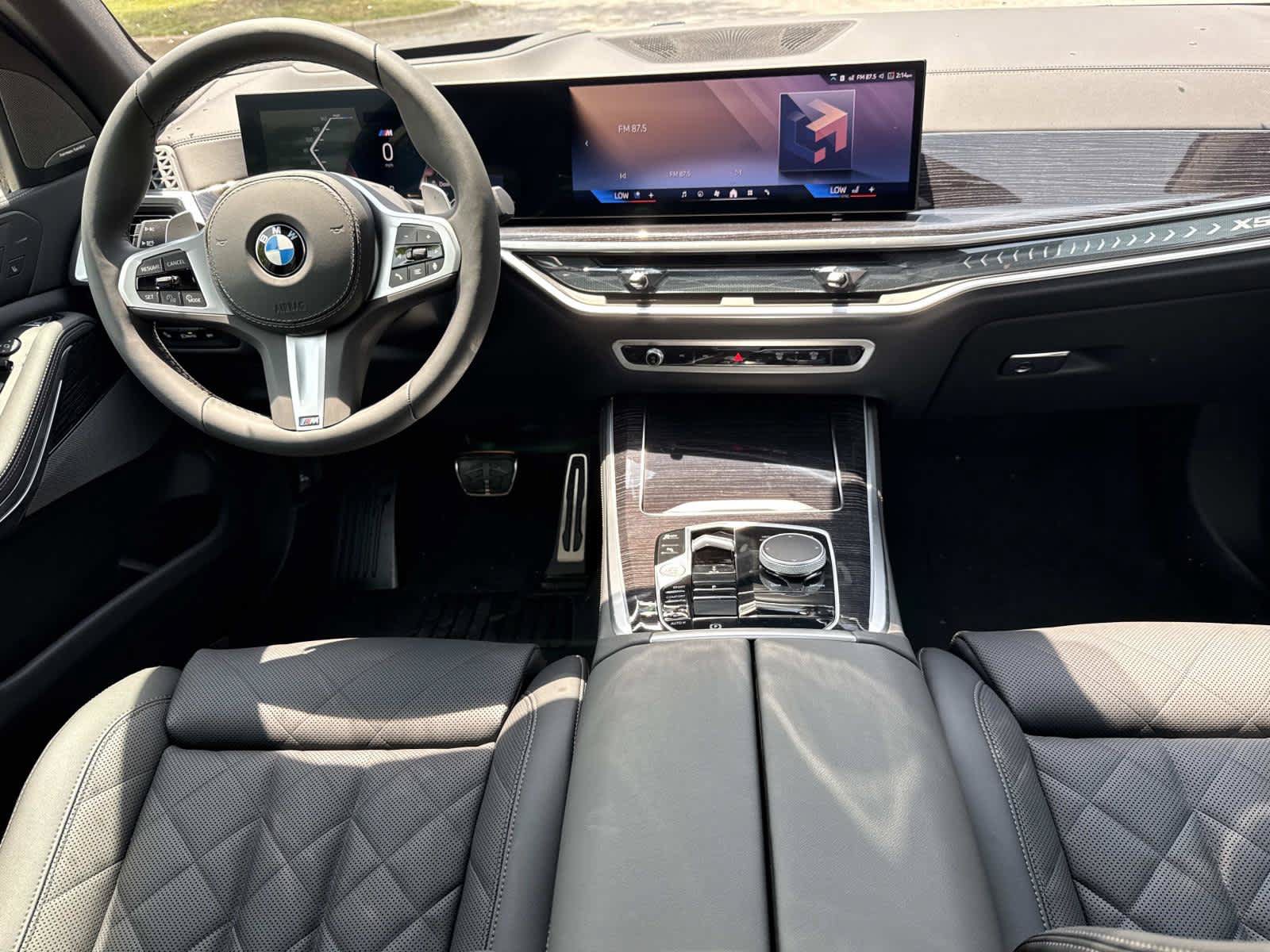 New 2026 BMW X5 xDrive40i w/ M Sport Package AWD/4WD image 17