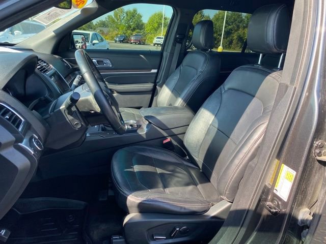 Used 2018 Ford Explorer Limited image 17