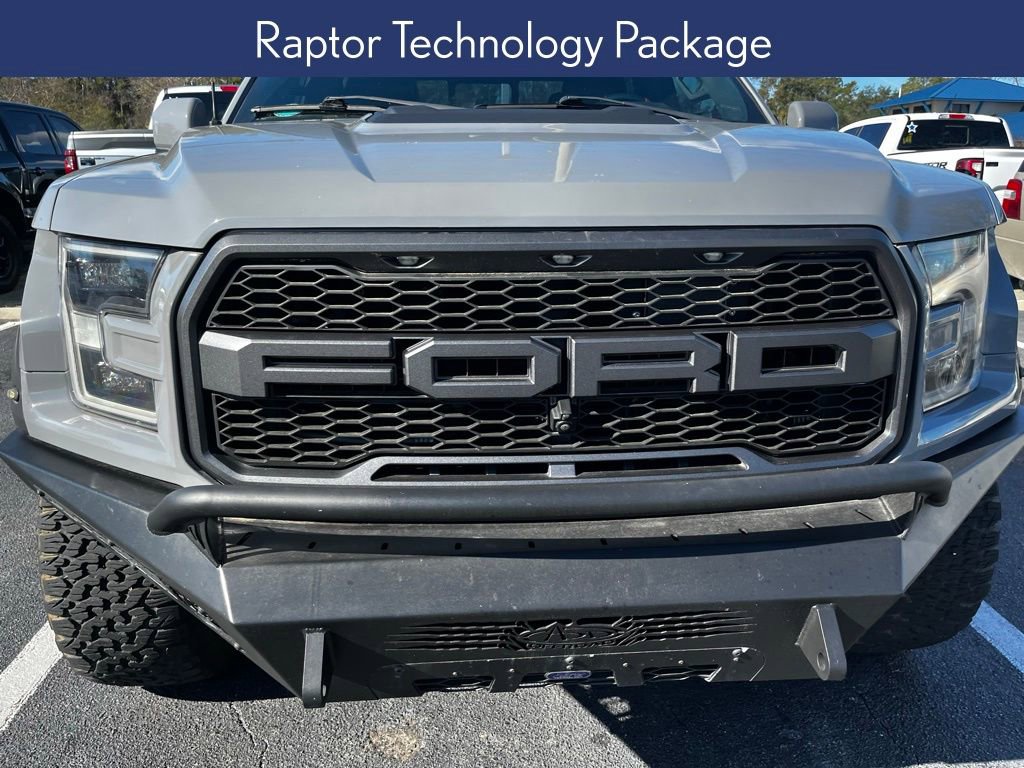 Used 2018 Ford F150 Raptor w/ Equipment Group 802A Luxury image 3