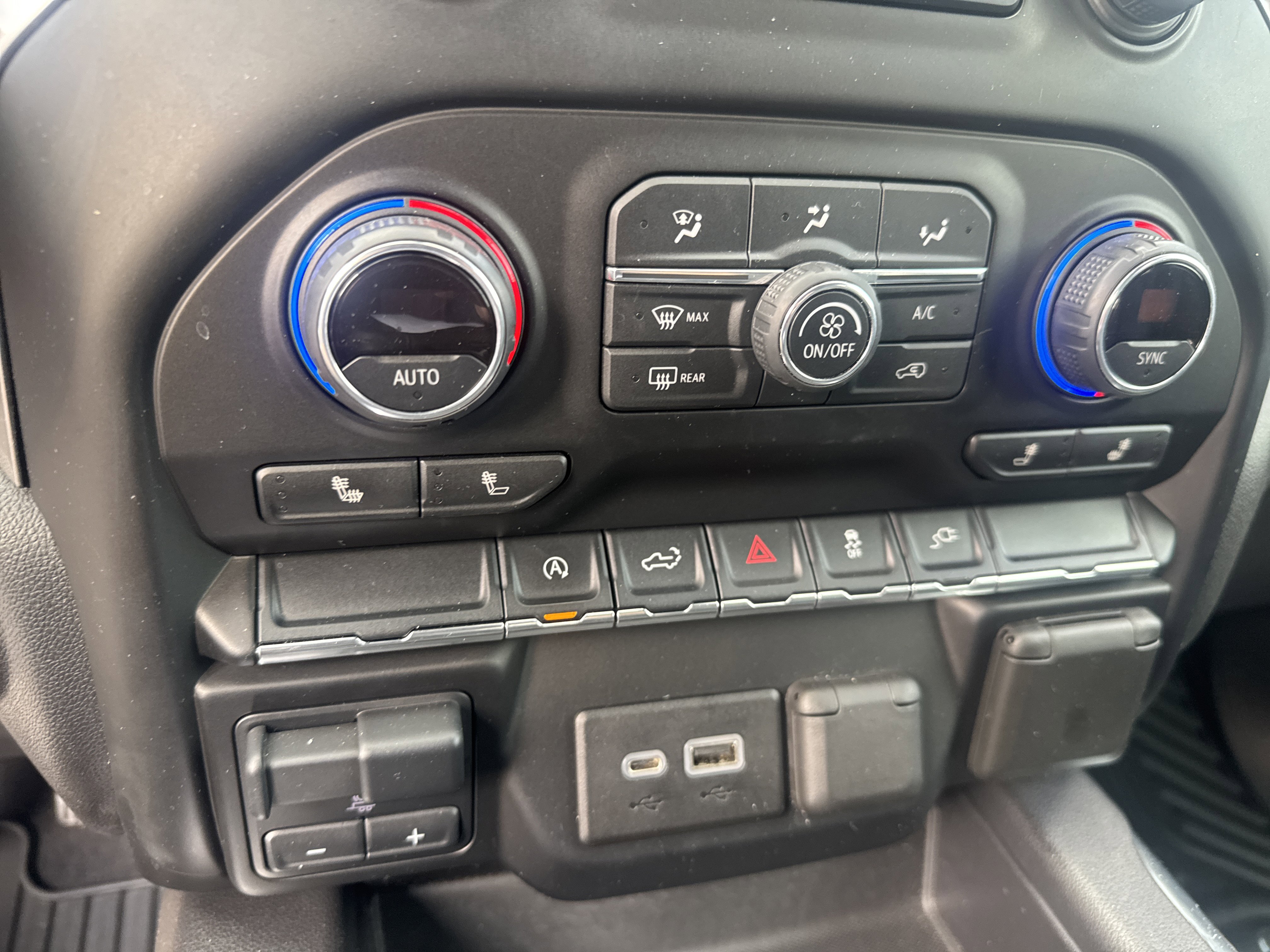 Used 2020 Chevrolet Silverado 1500 RST w/ All-Star Edition AWD/4WD image 27
