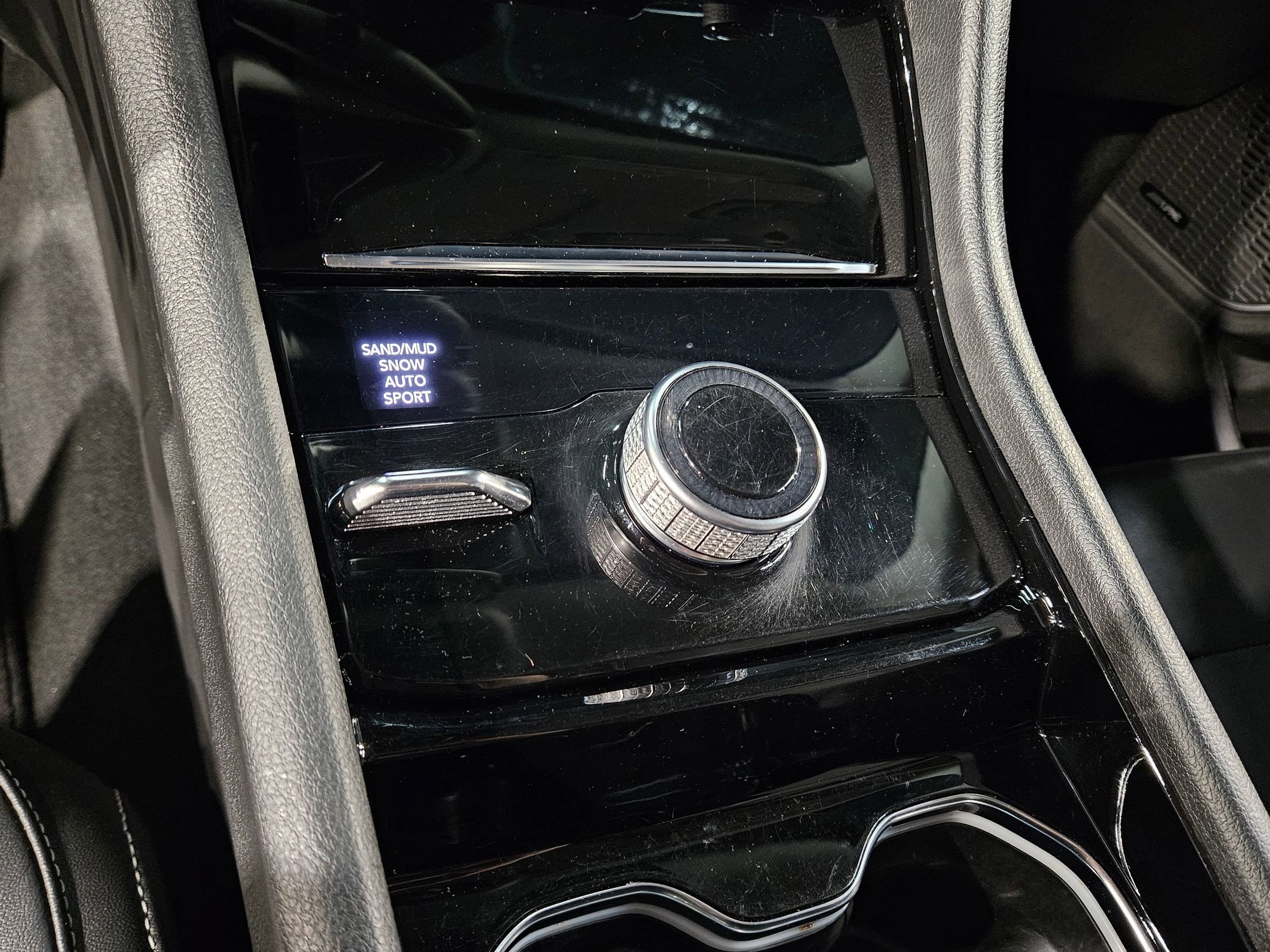 Used 2022 Jeep Grand Cherokee L Limited image 33