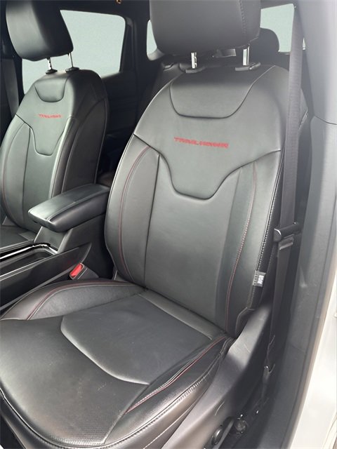 Used 2024 Jeep Compass Trailhawk w/ Trailhawk Elite Group image 13