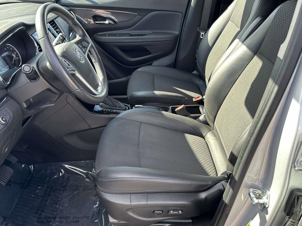 Certified 2022 Buick Encore Preferred w/ Safety Package II image 18