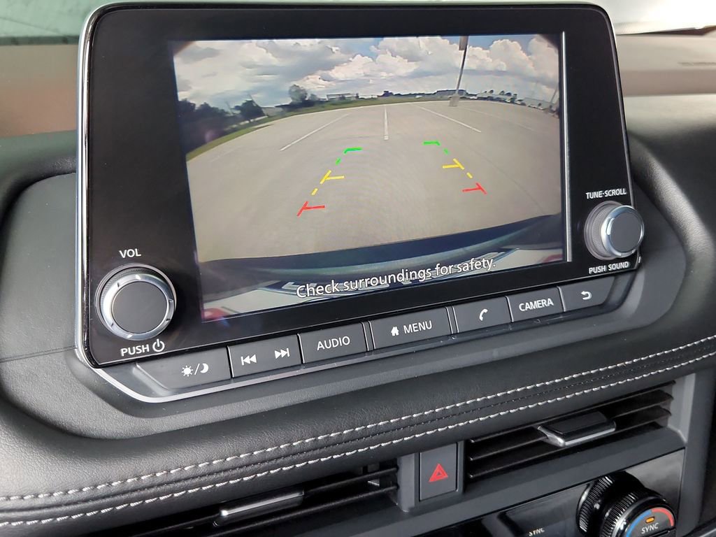 Certified 2023 Nissan Rogue SV image 18