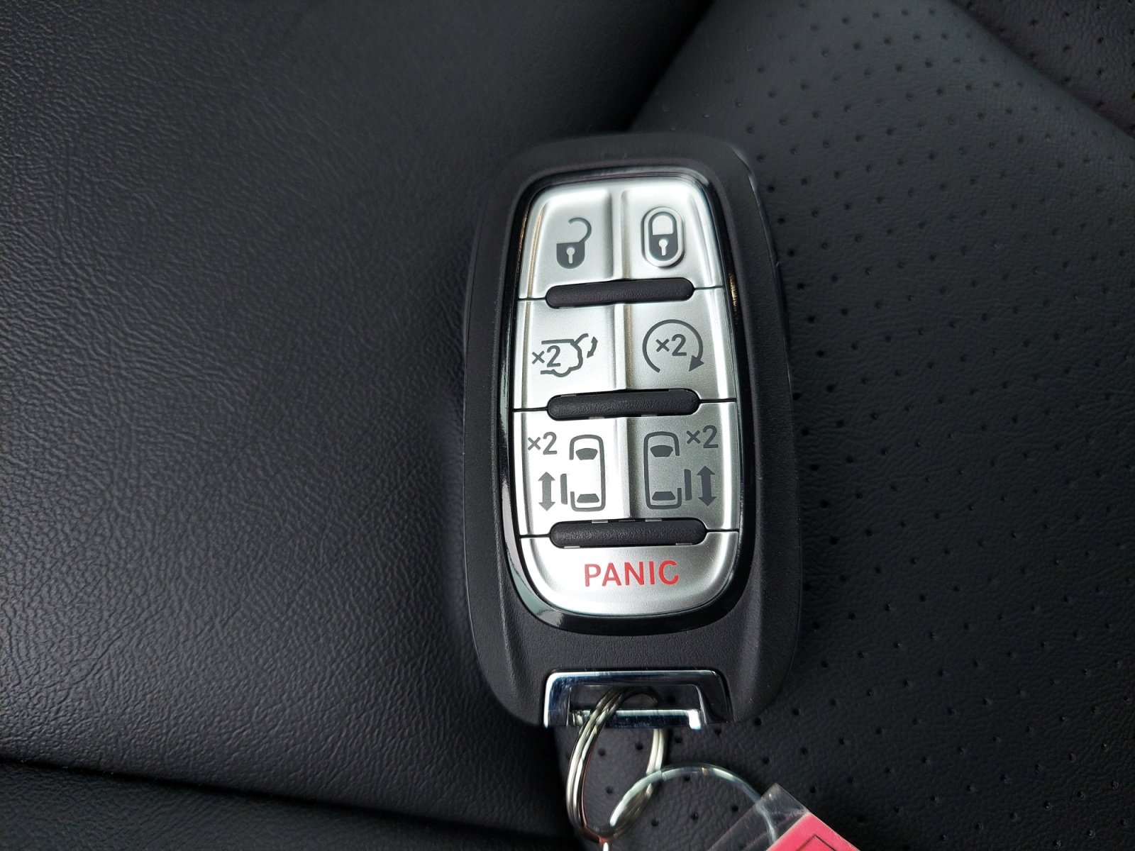 New 2026 Chrysler Pacifica Select w/ S Appearance Package FWD image 32