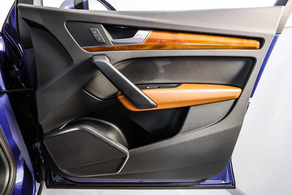 Used 2022 Audi Q5 e Premium image 43