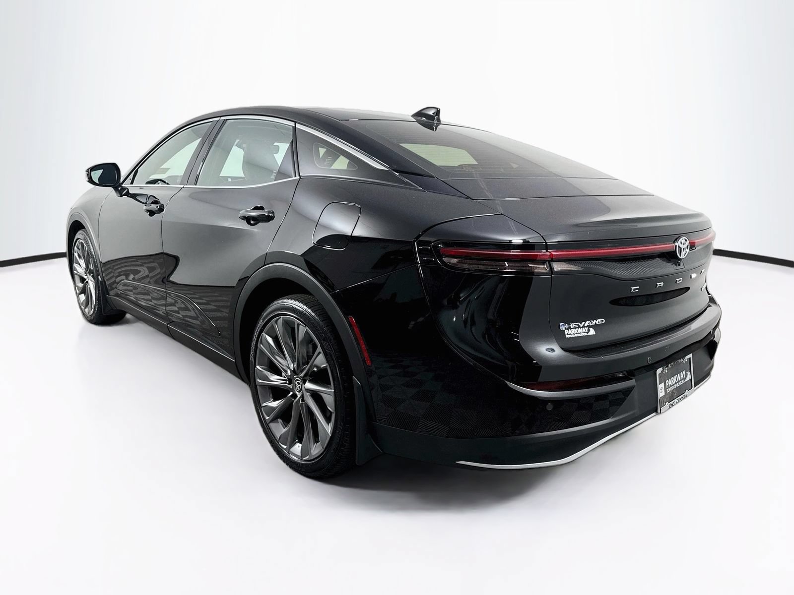 Certified 2025 Toyota Crown w/ Advanced Technology Package AWD/4WD image 5