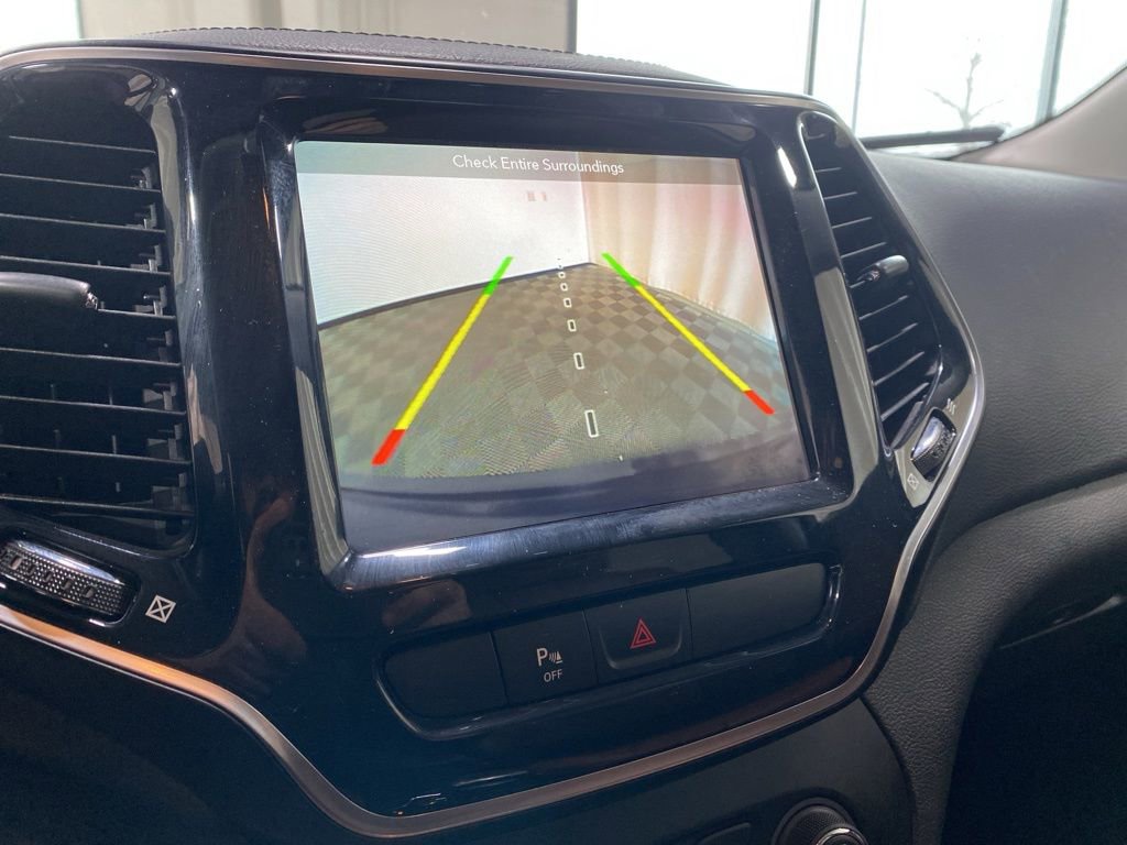 Used 2019 Jeep Cherokee Overland image 30