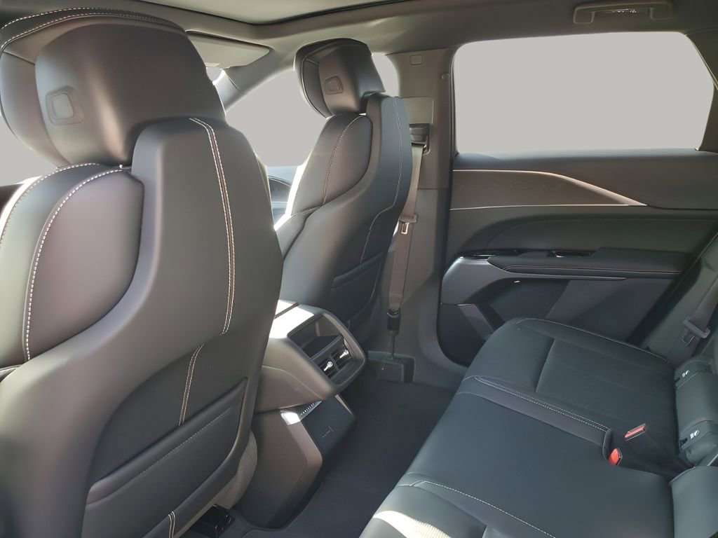 New 2026 Cadillac Lyriq Sport image 18