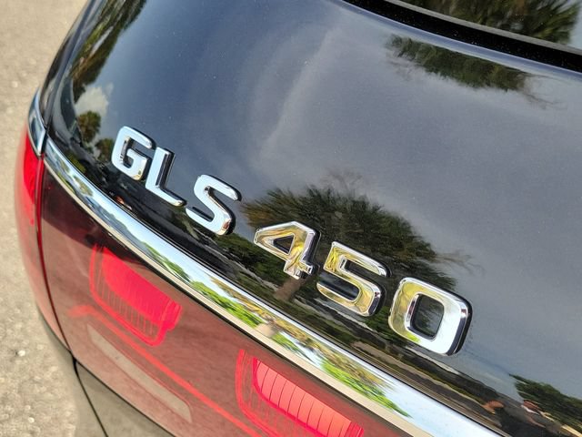 Used 2024 Mercedes-Benz GLS 450 4MATIC image 7