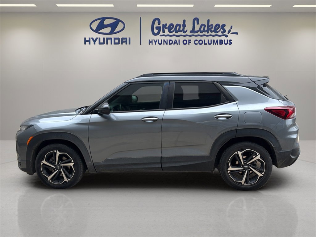 Used 2021 Chevrolet TrailBlazer RS w/ Sun and Liftgate Package image 2