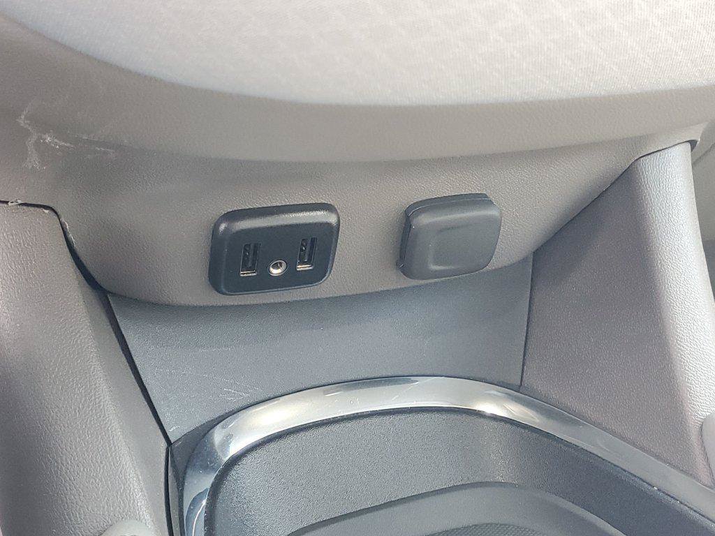 Used 2018 Chevrolet Malibu LT FWD image 17