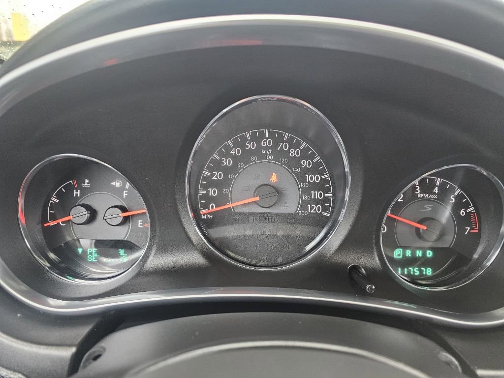 Used 2012 Chrysler 200 S image 31