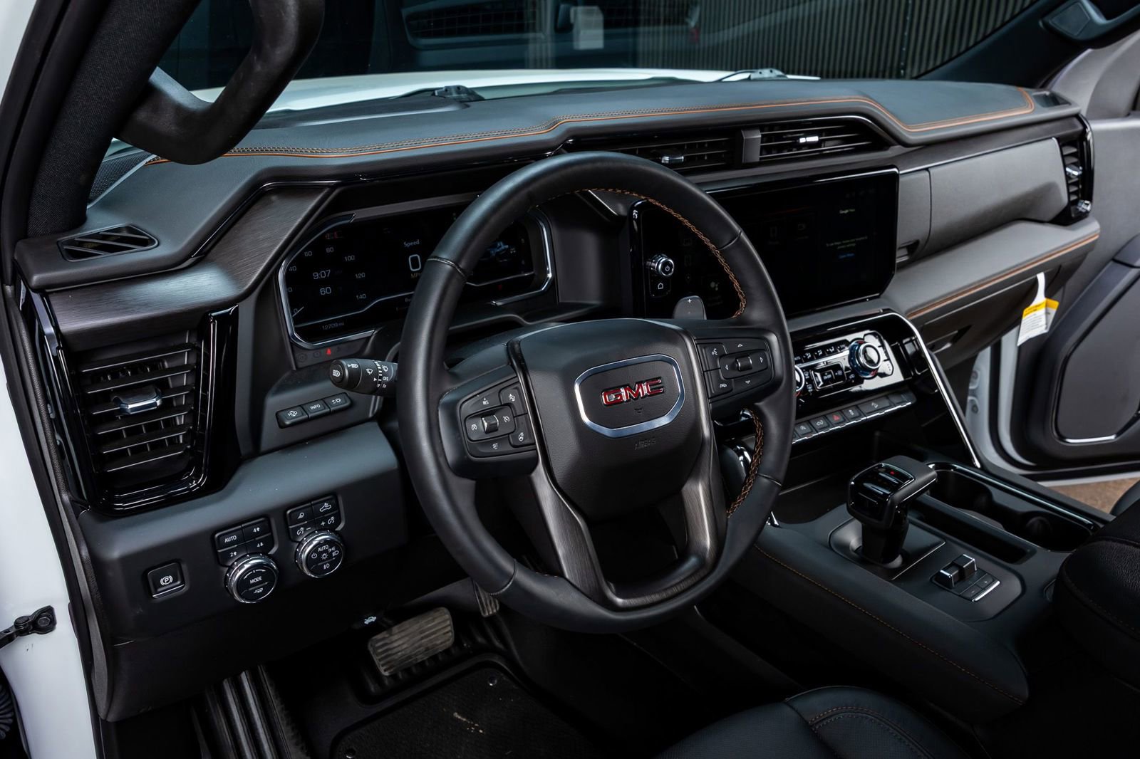 Used 2024 GMC Sierra 1500 AT4 w/ Technology Package image 17