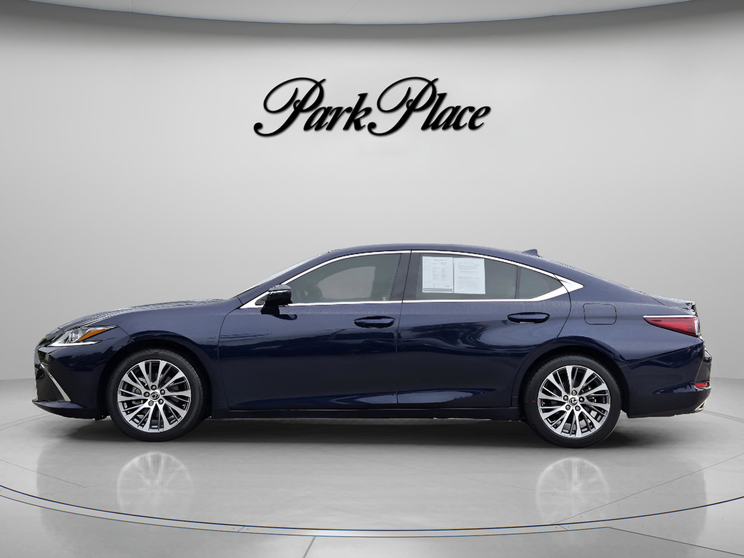 Used 2019 Lexus ES 350 w/ Premium Package FWD image 2