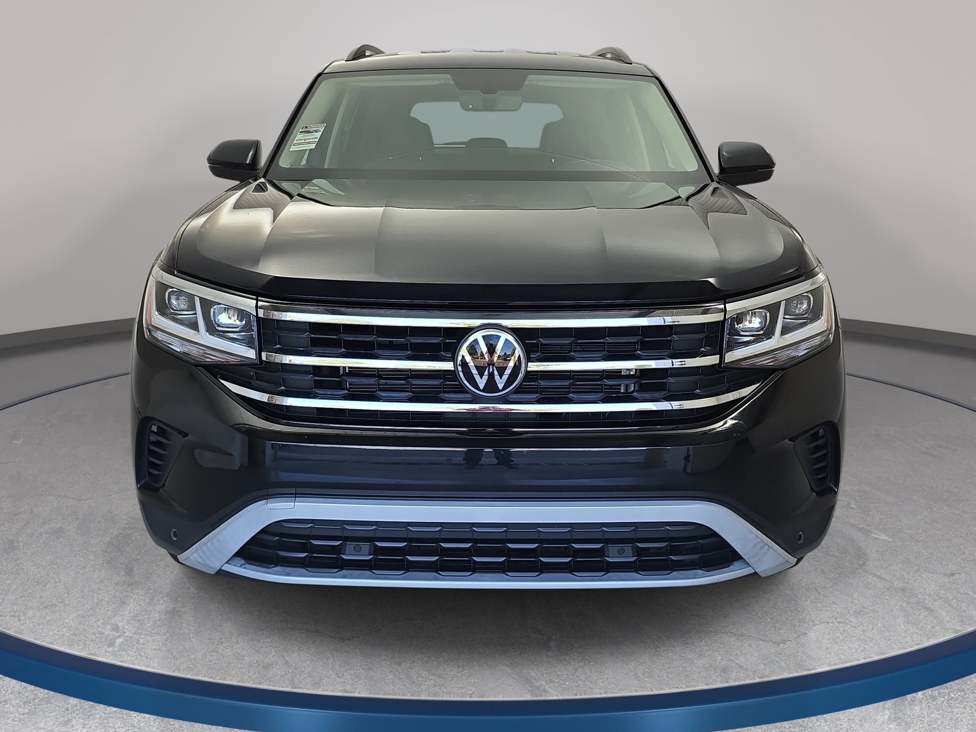 Certified 2023 Volkswagen Atlas SE w/ Black Wheel Package AWD/4WD image 2